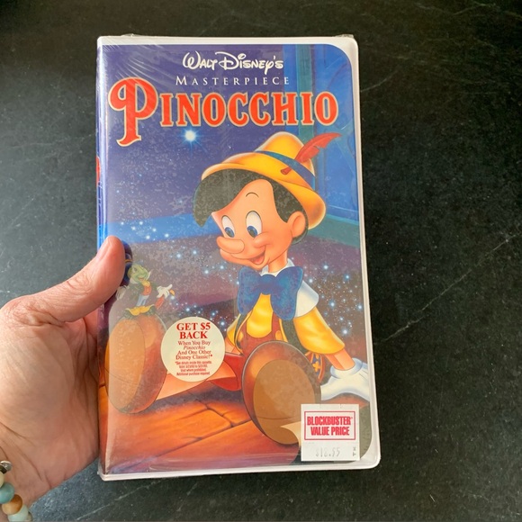 DISNEY | 2 Sealed VHS Tapes | 101 Dalmatians and Pinocchio - Picture 8 of 16